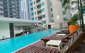 Summer Suites Klcc By Luna